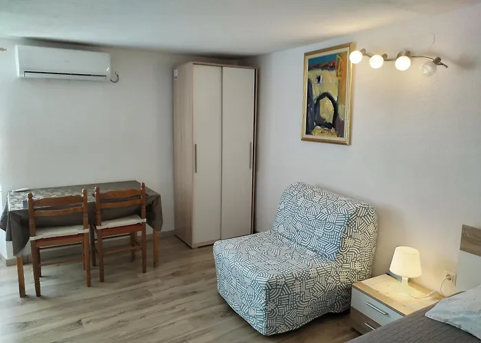 Apartments Nevija