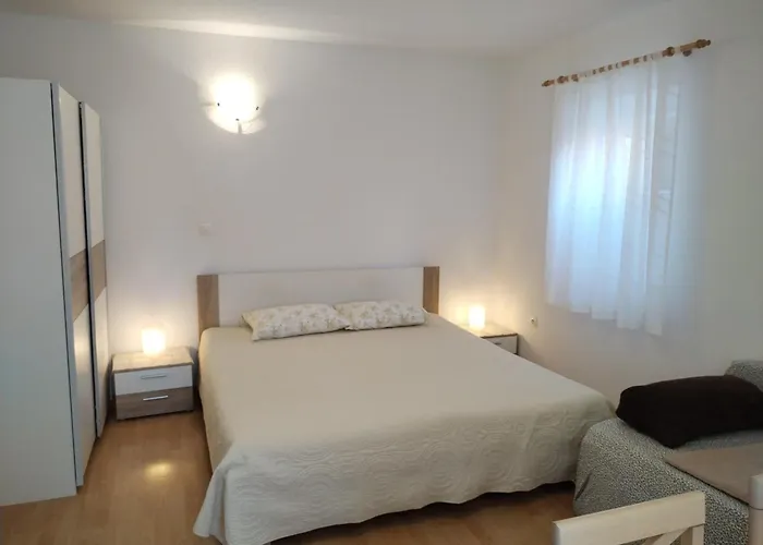 Apartments Nevija