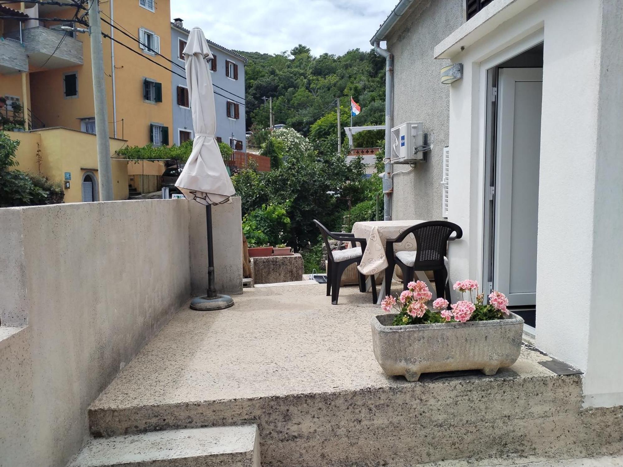 Nevija Apartment Valun