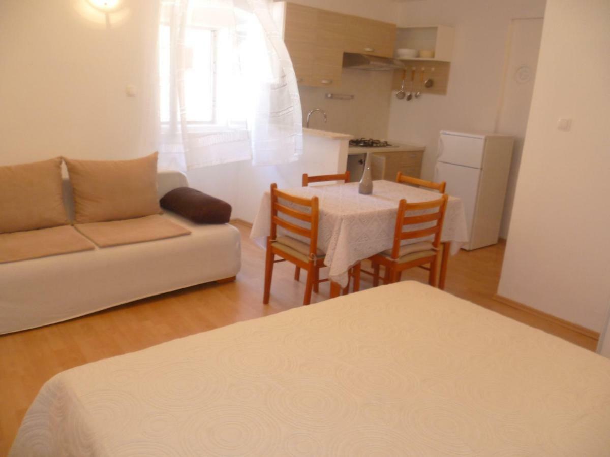 Apartment Nevija Valun