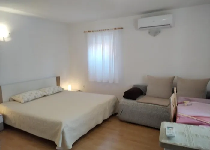 Apartments Nevija